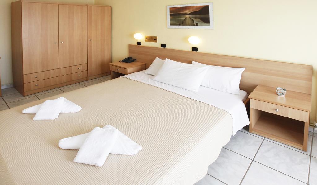 Chrisa Hotel Limenas  Exterior photo
